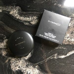 MAC Cosmetics Studio Fix Powder Plus Foundation